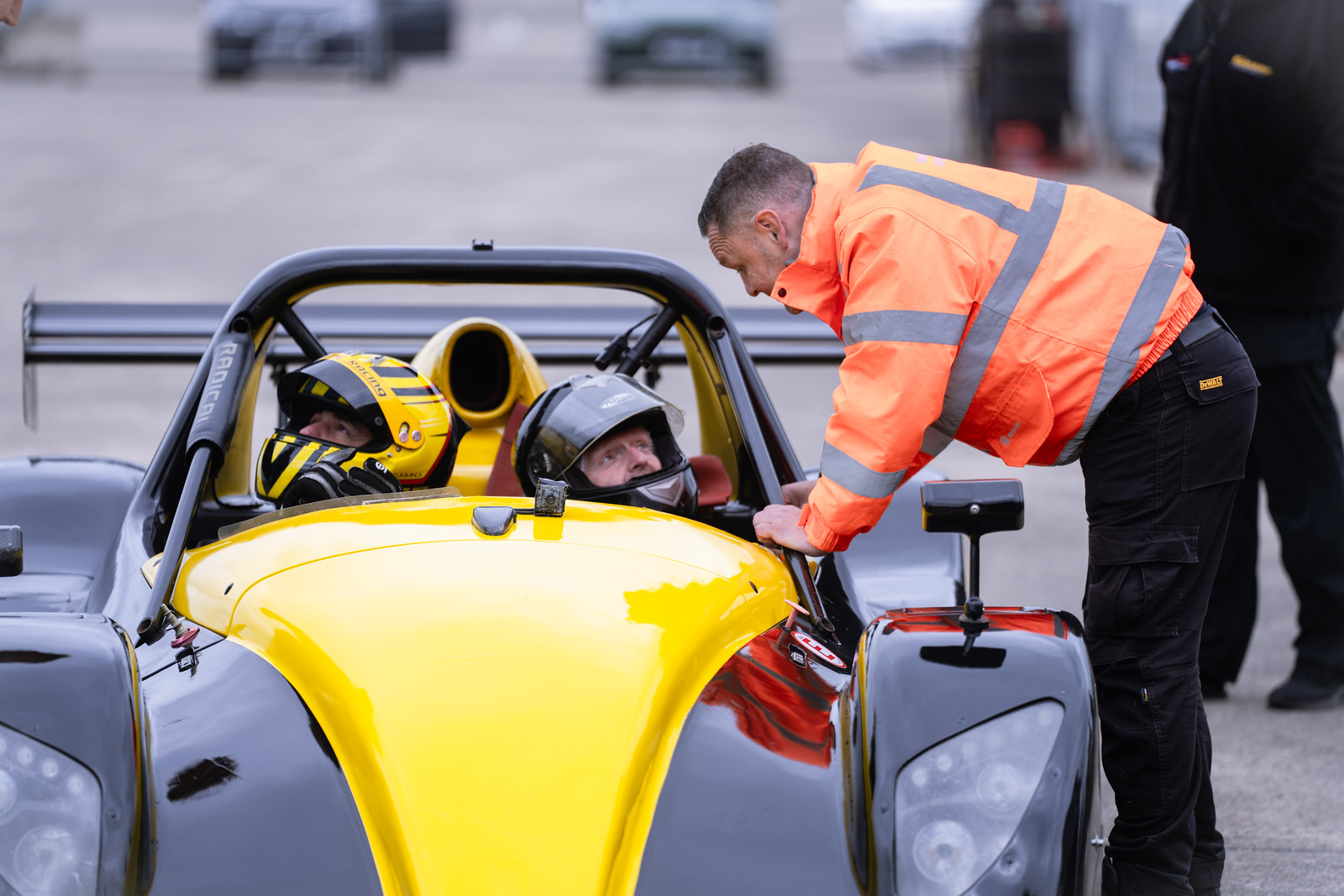 6the Gear Driving Experiences - Radical