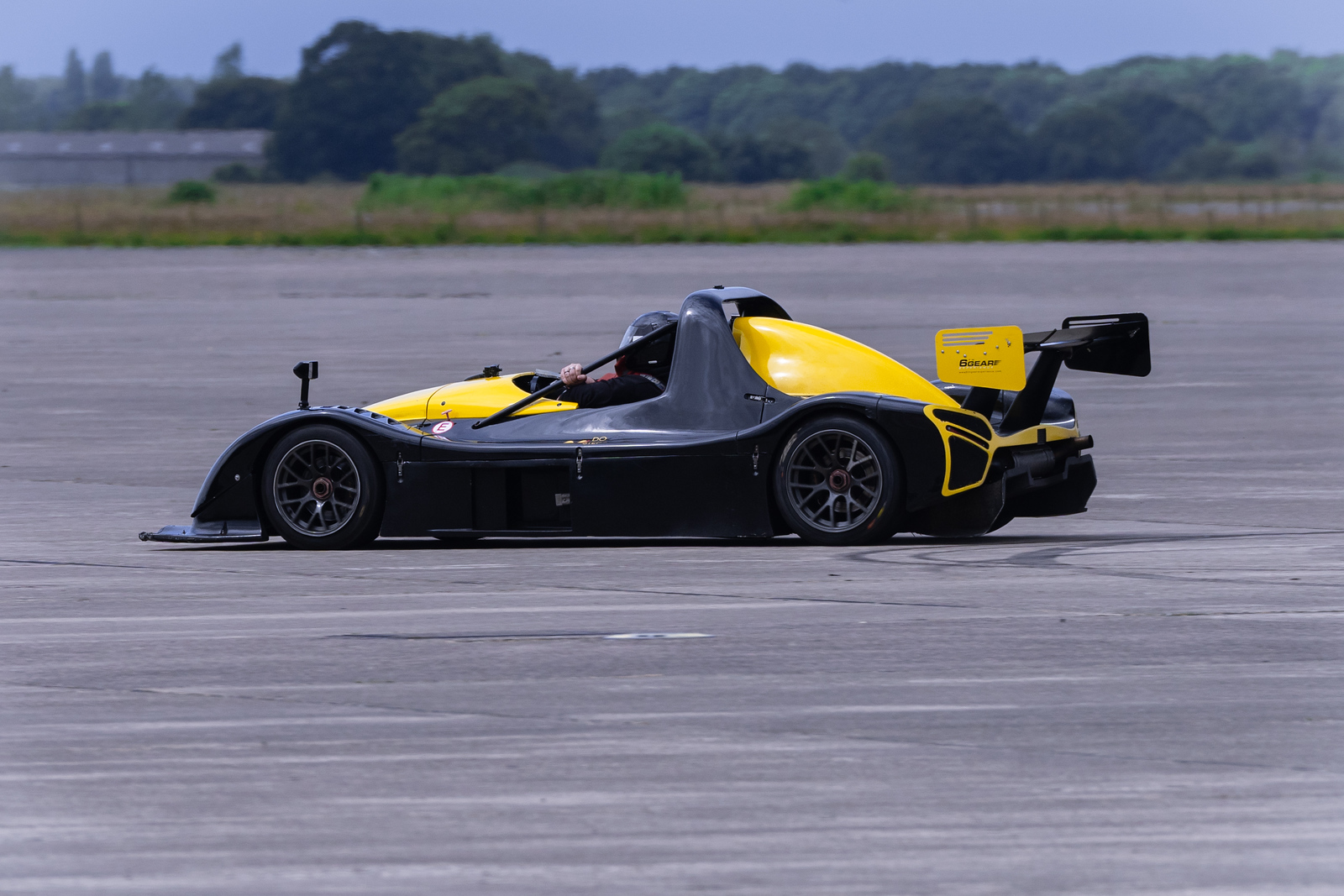 6the Gear Driving Experiences - Radical